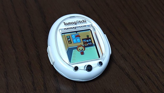 たまごっちスマートが無事に起動している。